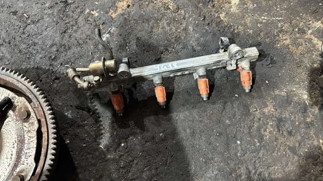 Форсунка впрыска топлива