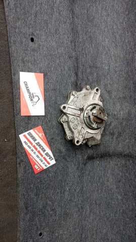 Насос вакуумний