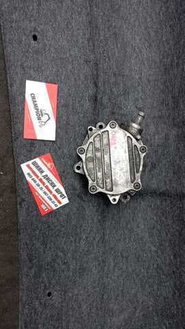 Насос вакуумний