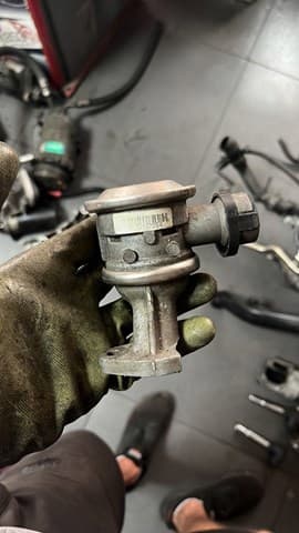 Клапан подачи вторичного воздуха