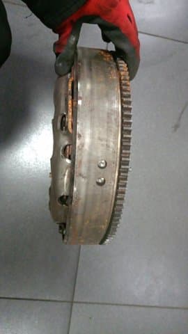 Маховик двигуна