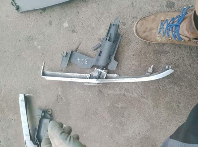 Кронштейн под фару