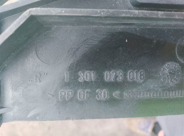 Кронштейн под фару