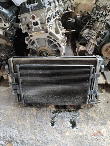 Радиатор охлаждения двигателя