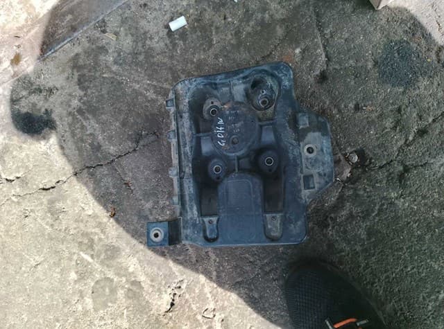 Подставка под аккумулятор