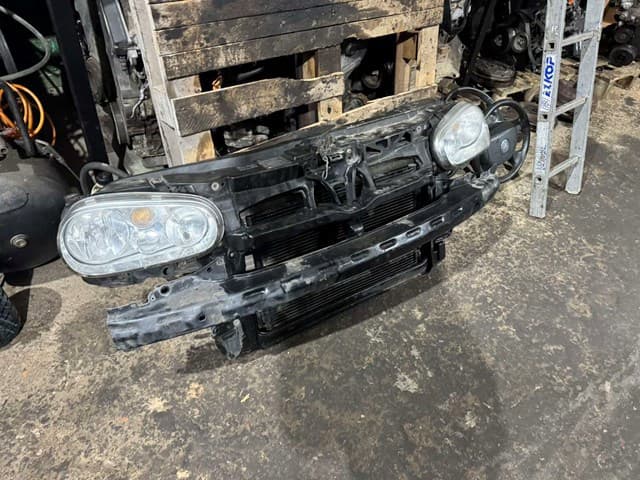 Суппорт радиатора в сборе (монтажная панель крепления фар)