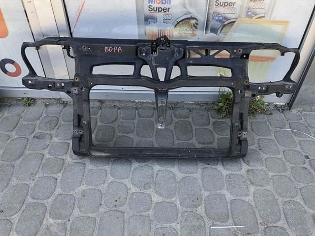 передня панель