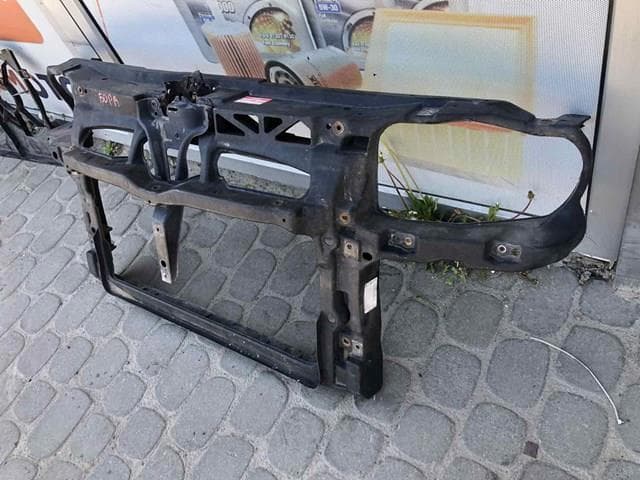 передня панель