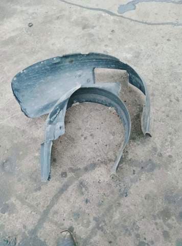 Підкрилок переднього крила, лівий