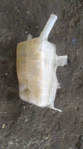 Бачок системи охолодження, розширювальний