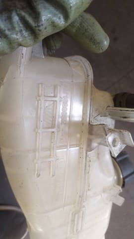 Бачок системи охолодження, розширювальний