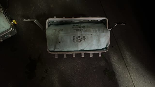 Подушка безопасности (AIRBAG) пассажирская