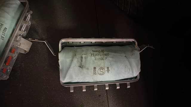 Подушка безопасности (AIRBAG) пассажирская