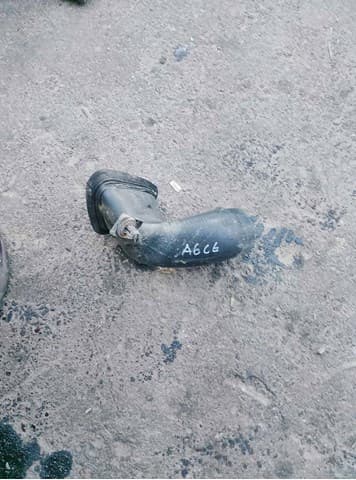 Патрубок повітряний, вхід повітряного фільтра