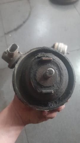 Подушка (опора) двигателя левая