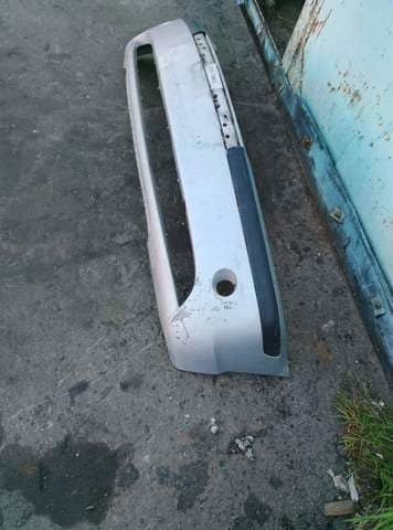 Бампер передній