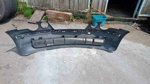 Бампер передній