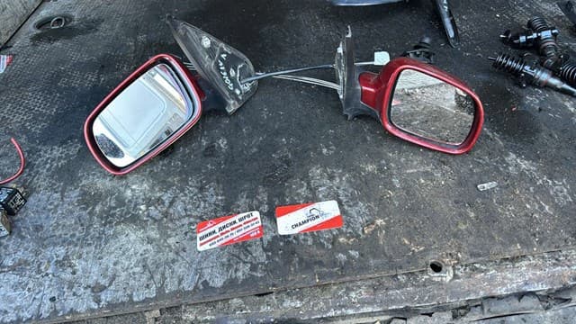 Зеркало заднего вида левое