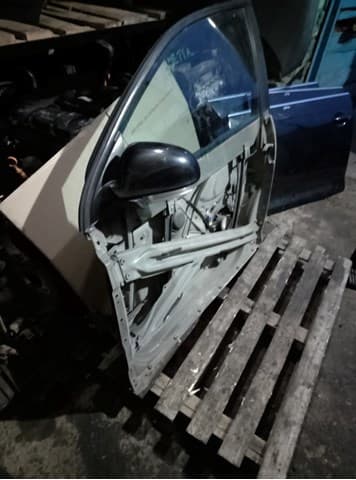 Зеркало заднего вида левое