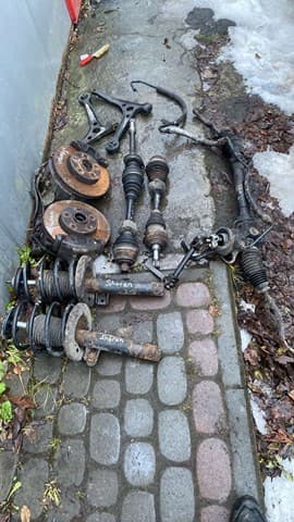 Амортизатор передний