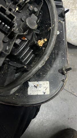 Фонарь задний левый