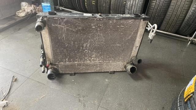 Радиатор охлаждения двигателя — фото 4