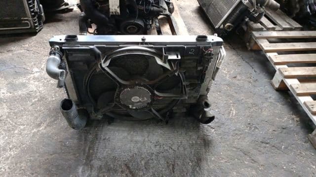 Радиатор охлаждения двигателя — фото 9