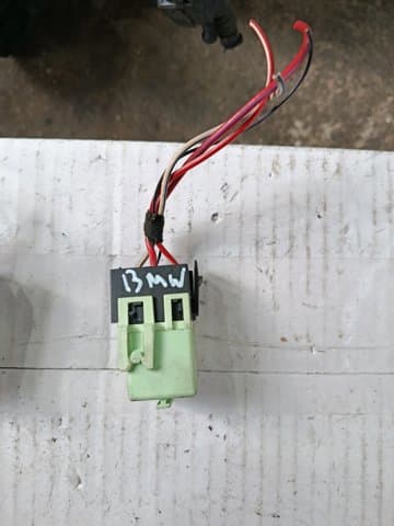 Реле покажчиків поворотів