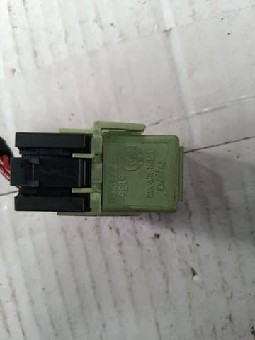 Реле покажчиків поворотів